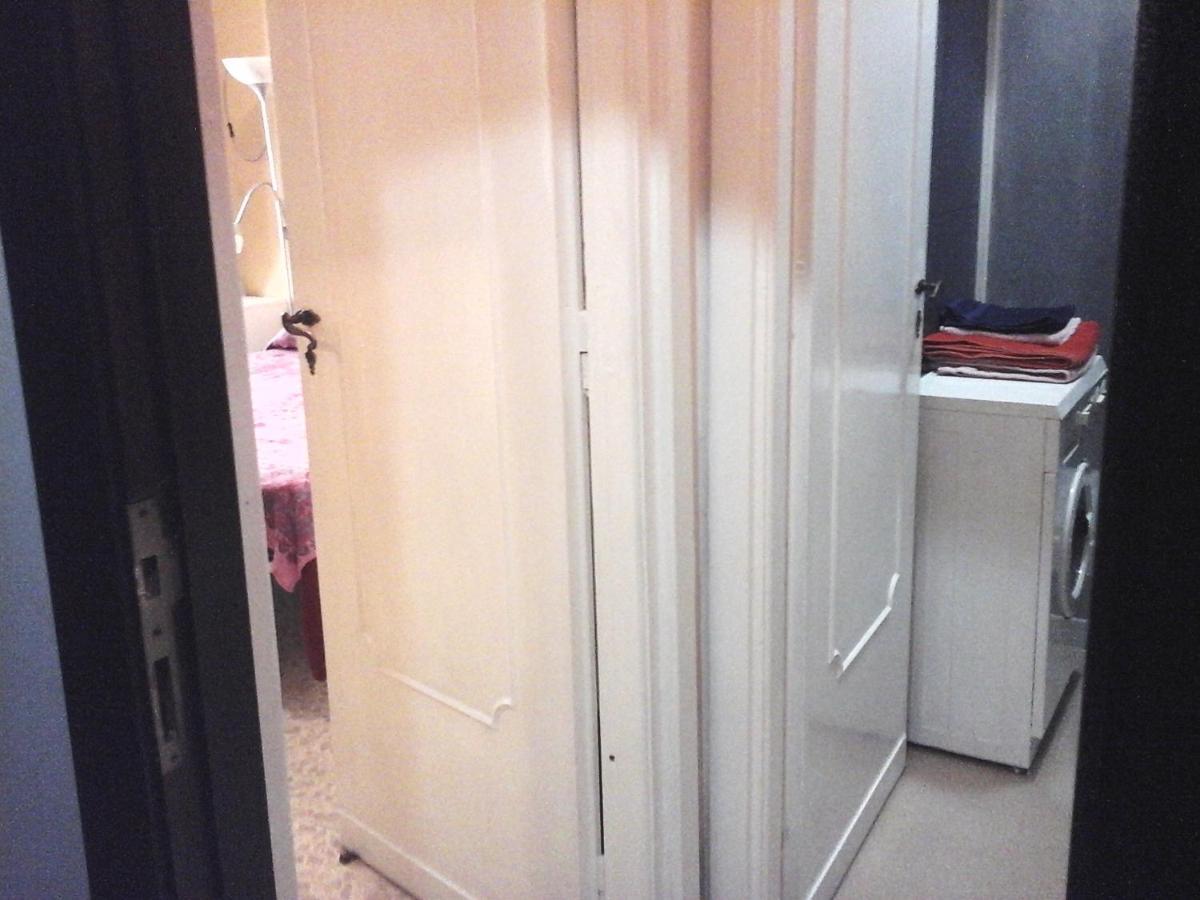 B&B Near Metro' Central Line - Only Wc In The Rooms 15 Minutes To Termini Station 20 To Spagna Square - In The Night Bus Roma Ngoại thất bức ảnh